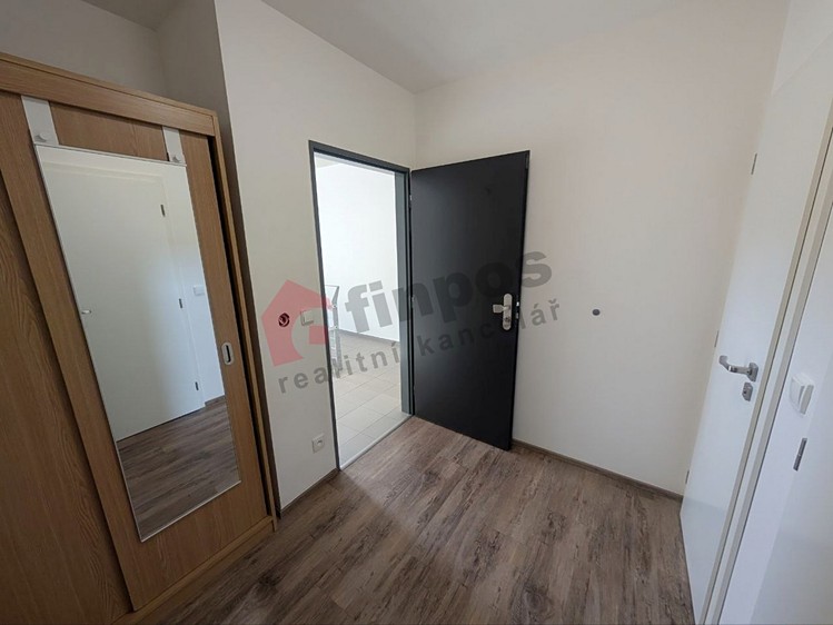 Pronájem bytu 1+kk 49 m² - foto 8