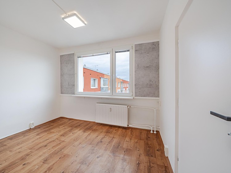Pronájem bytu 1+1 37 m² - foto 7