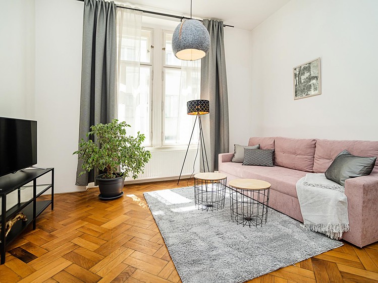 Pronájem bytu 2+kk 48 m² (Jednopodlažní) - foto 2