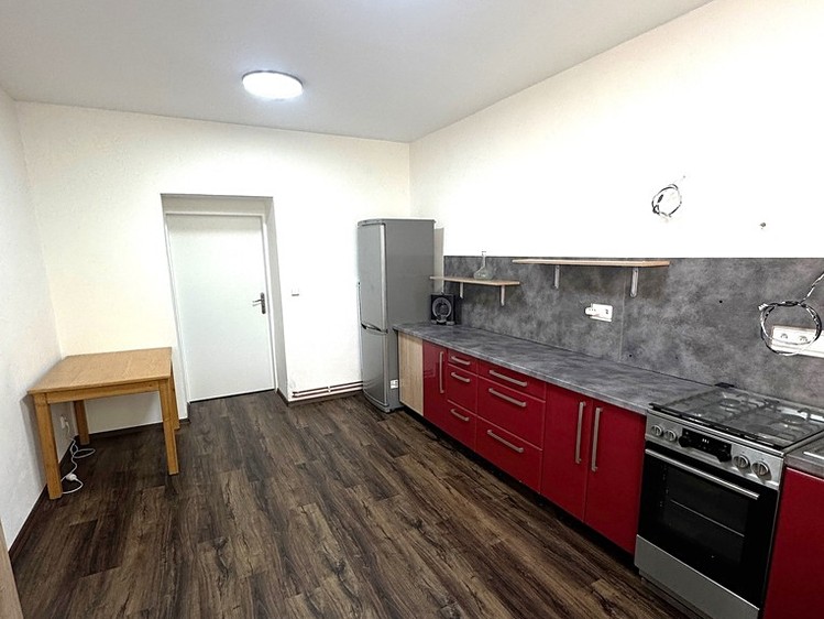 Pronájem bytu 2+1 64 m² - foto 3