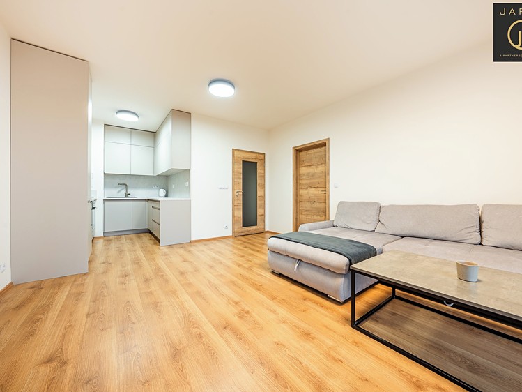 Pronájem bytu 2+kk 50 m² - foto 4