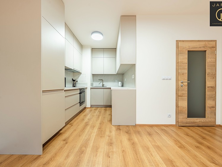 Pronájem bytu 2+kk 50 m² - foto 2
