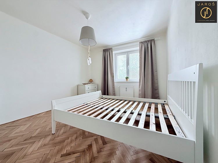 Pronájem bytu 2+1 61 m² - foto 6