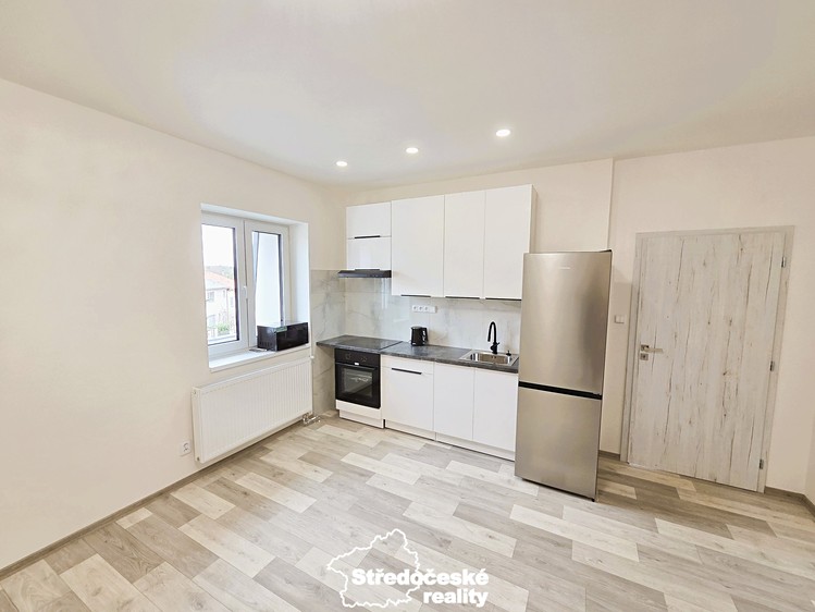 Pronájem bytu 3+kk 52 m² - foto 1