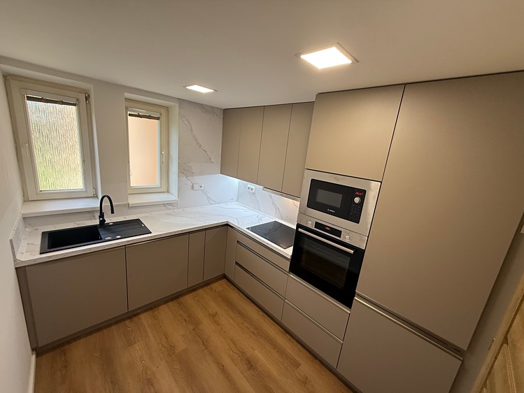 Pronájem bytu 3+1 68 m² (Jednopodlažní) - foto 1