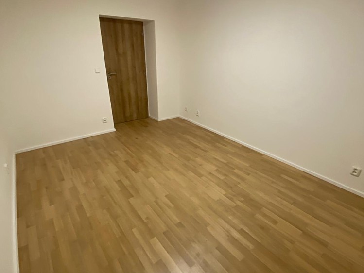 Pronájem bytu 3+1 68 m² (Jednopodlažní) - foto 8
