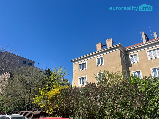 Pronájem bytu 3+kk 80 m² - foto 3