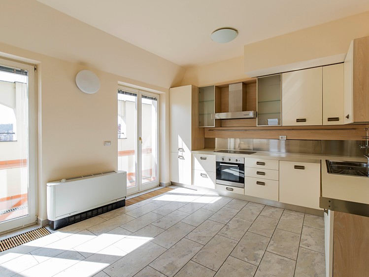 Pronájem bytu 4+1 265 m² (Mezonet) - foto 4