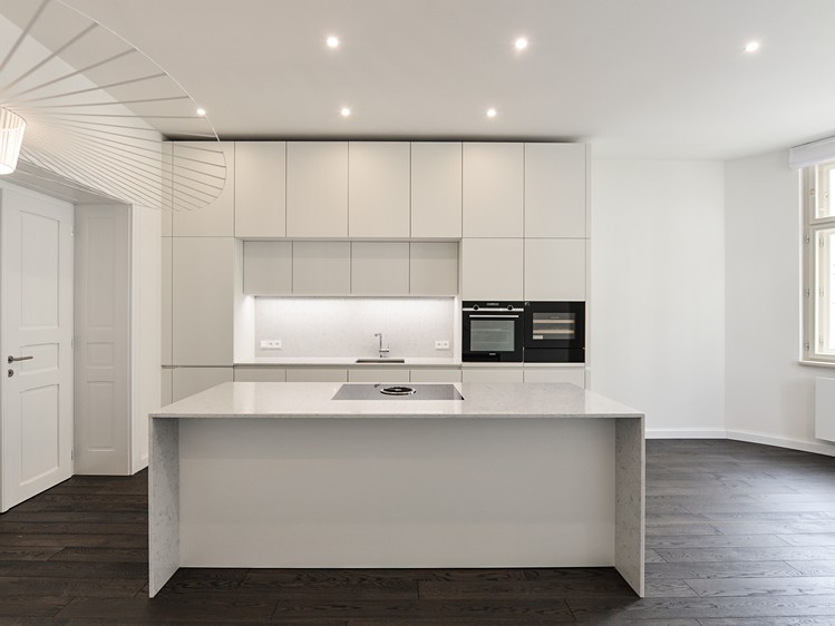 Pronájem bytu 4+kk 137 m² (Jednopodlažní) - foto 2
