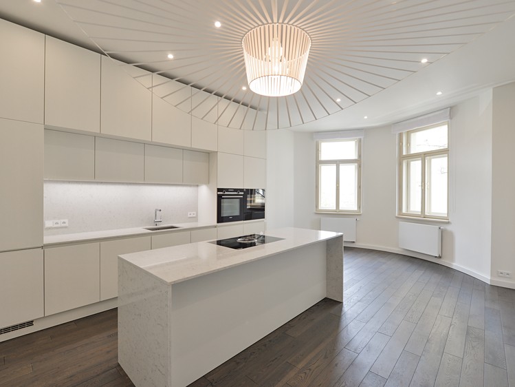 Pronájem bytu 4+kk 137 m² (Jednopodlažní) - foto 1