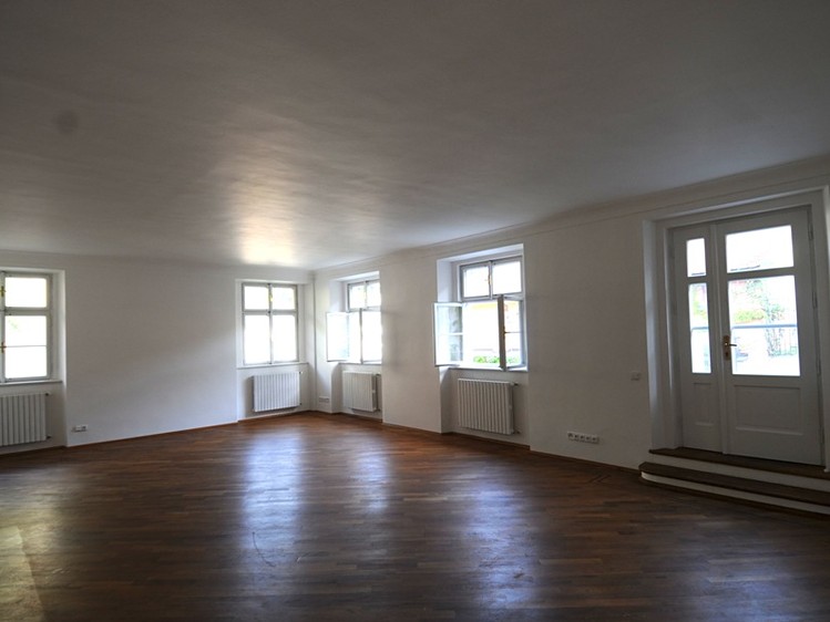Pronájem bytu 4+1 178 m² (Jednopodlažní) - foto 3