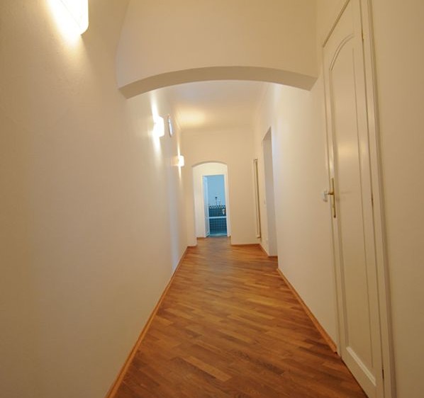 Pronájem bytu 4+1 178 m² (Jednopodlažní) - foto 6