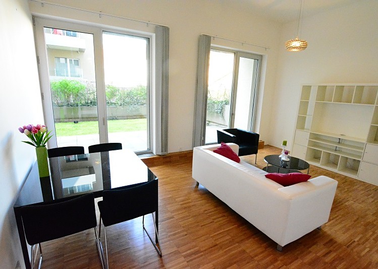 Pronájem bytu 3+kk 71 m² (Jednopodlažní) - foto 2