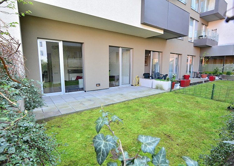 Pronájem bytu 3+kk 71 m² (Jednopodlažní) - foto 3