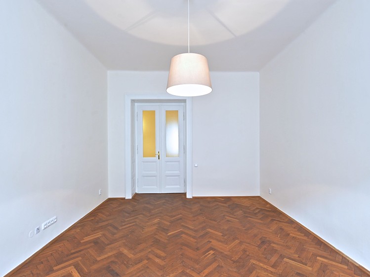 Pronájem bytu 3+kk 93 m² (Jednopodlažní) - foto 4