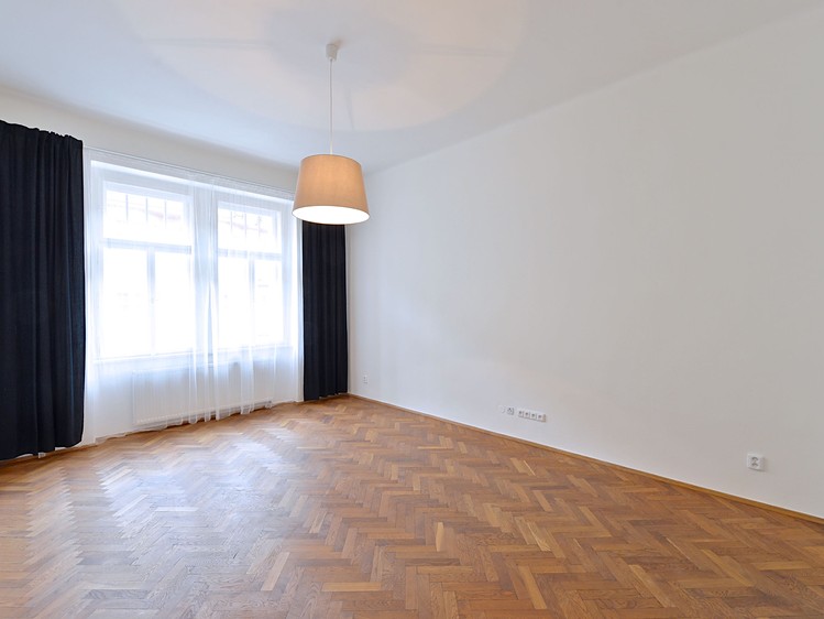 Pronájem bytu 3+kk 93 m² (Jednopodlažní) - foto 2