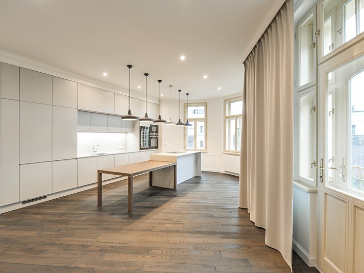 Pronájem bytu 4+kk 165 m² (Jednopodlažní) - foto 2
