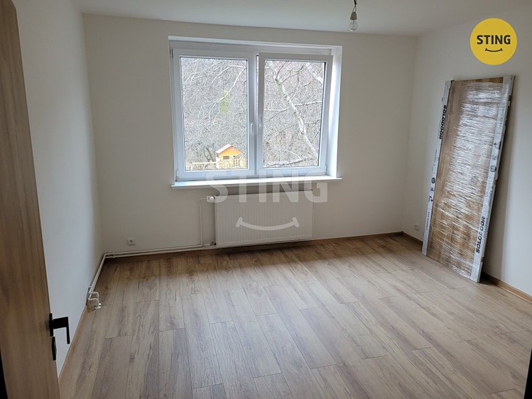 Pronájem bytu 3+1 74 m² - foto 7