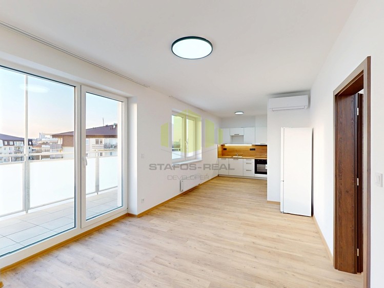 Pronájem bytu 2+kk 52 m² - foto 1