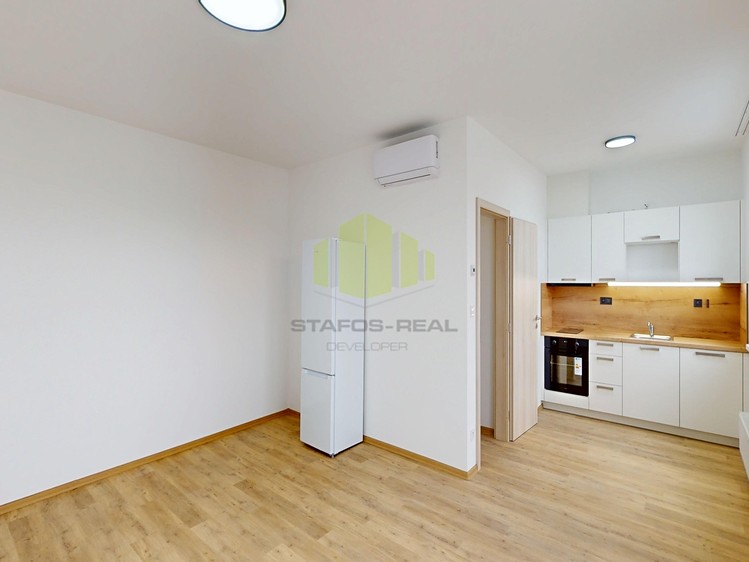 Pronájem bytu 1+kk 38 m² - foto 2