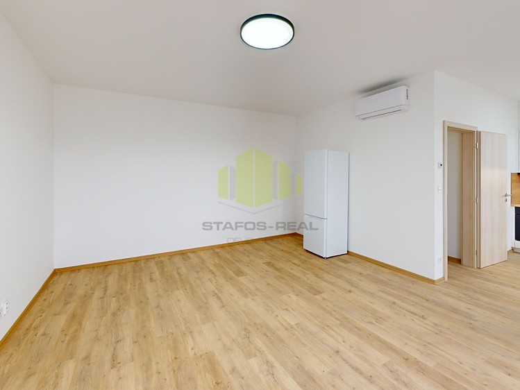 Pronájem bytu 1+kk 38 m² - foto 1