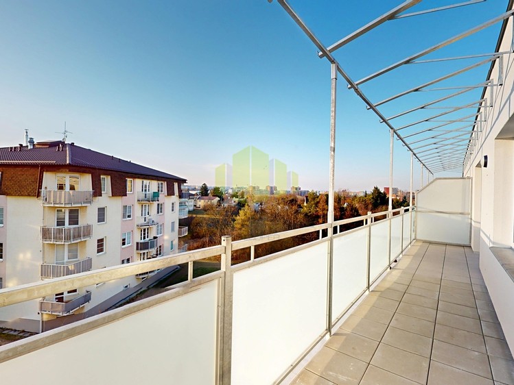 Pronájem bytu 3+kk 78 m² - foto 6