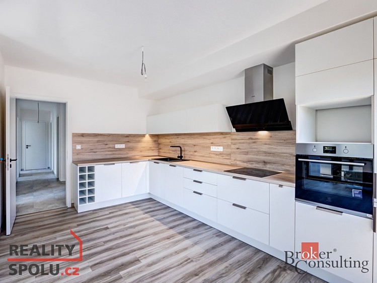 Pronájem bytu 4+kk 114 m² - foto 1