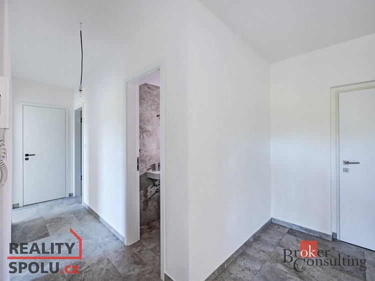 Pronájem bytu 4+kk 114 m² - foto 5