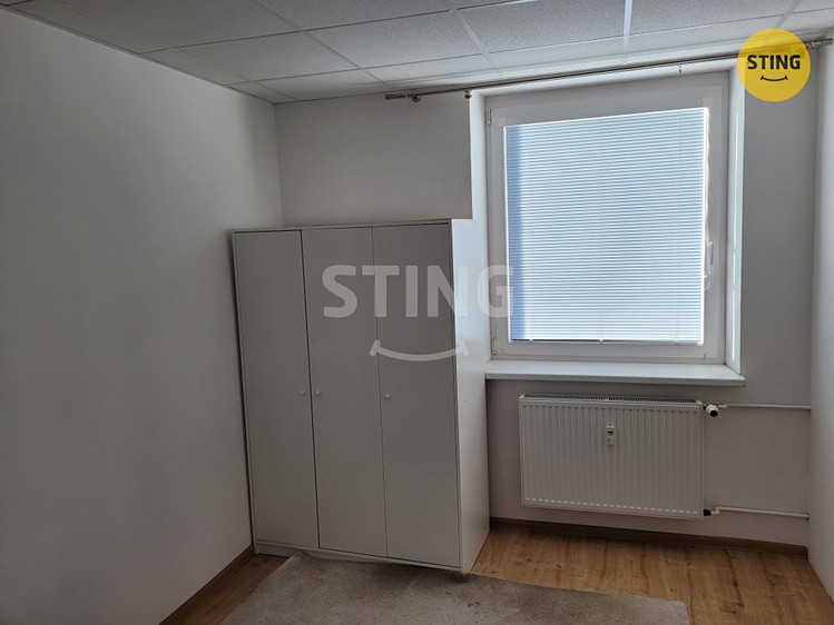 Pronájem bytu 2+1 51 m² - foto 4
