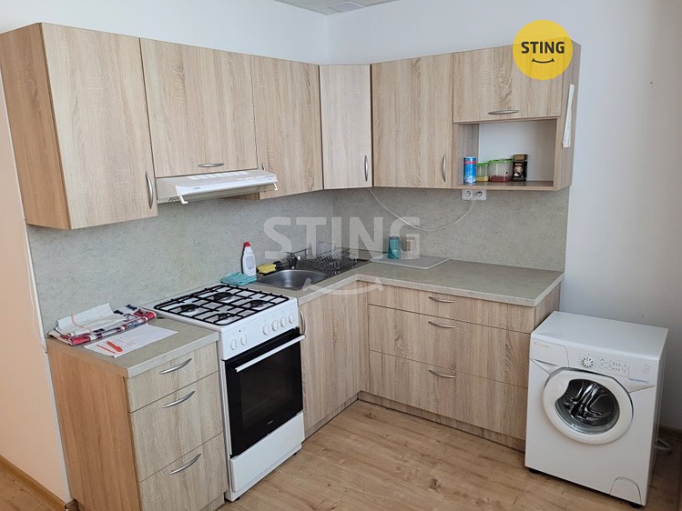 Pronájem bytu 2+1 51 m² - foto 1