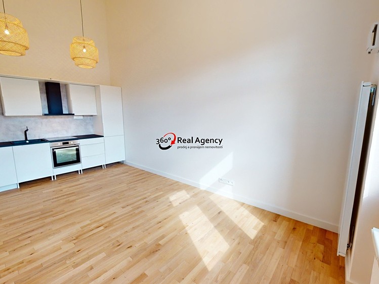 Pronájem bytu 2+kk 52 m² (Jednopodlažní) - foto 3