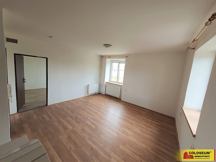 Pronájem bytu 2+kk 64 m² - foto 4