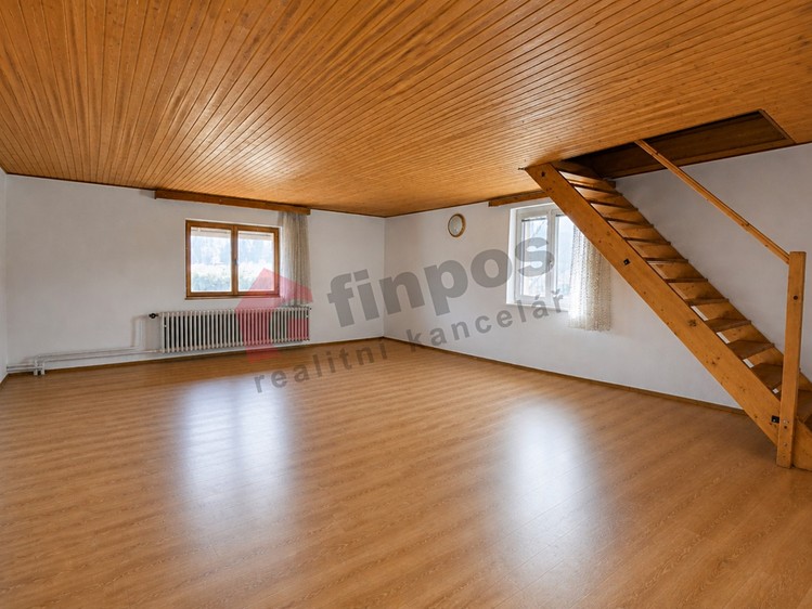 Pronájem bytu 2+1 90 m² - foto 4