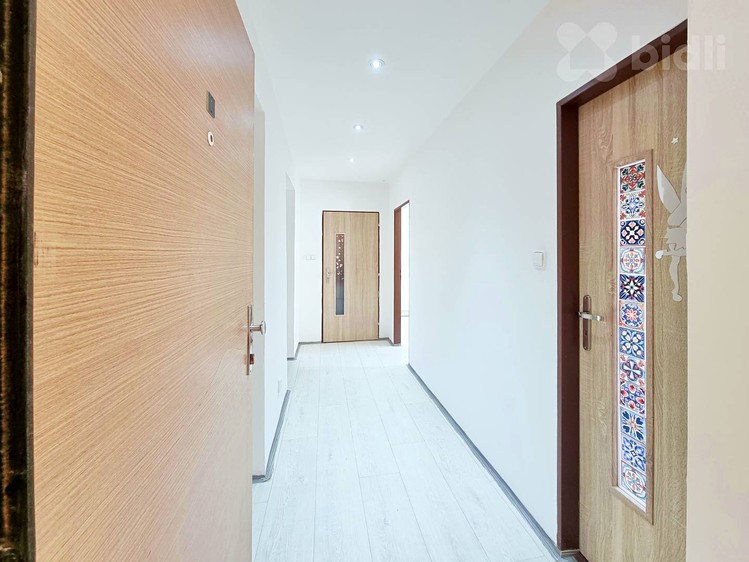 Pronájem bytu 2+1 51 m² - foto 5