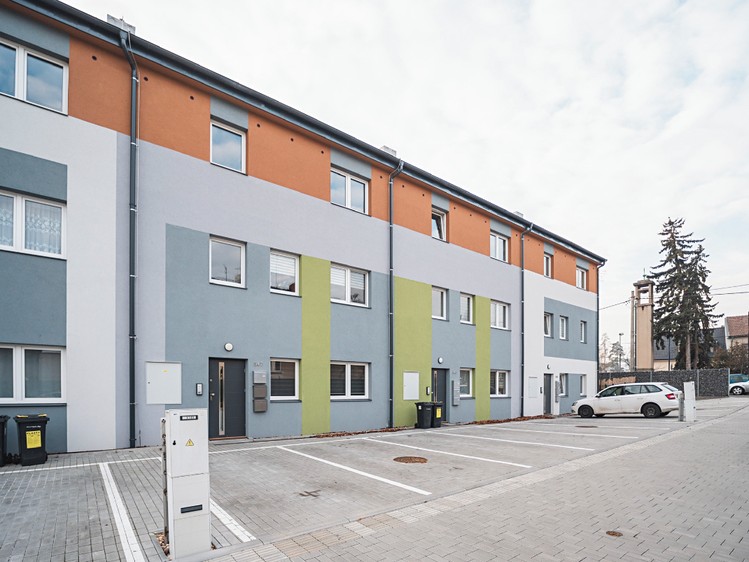 Pronájem bytu 3+kk 83 m² - foto 1