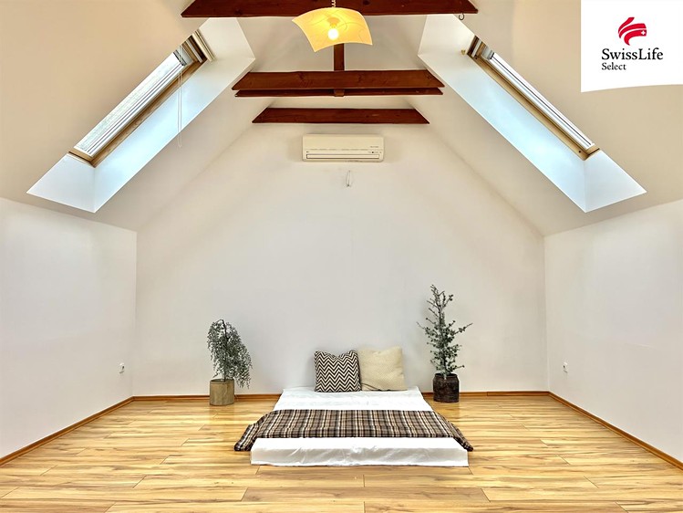 Pronájem bytu 3+kk 98 m² - foto 4