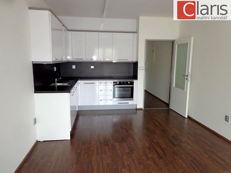Pronájem bytu 2+kk 62 m² - foto 2