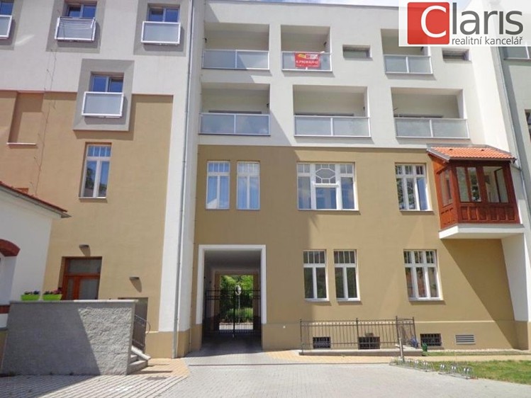 Pronájem bytu 2+kk 62 m² - foto 1