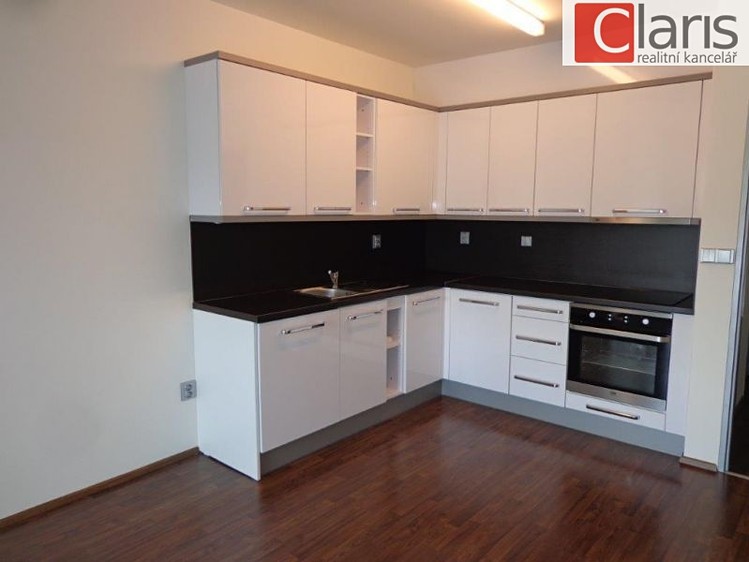 Pronájem bytu 2+kk 62 m² - foto 5