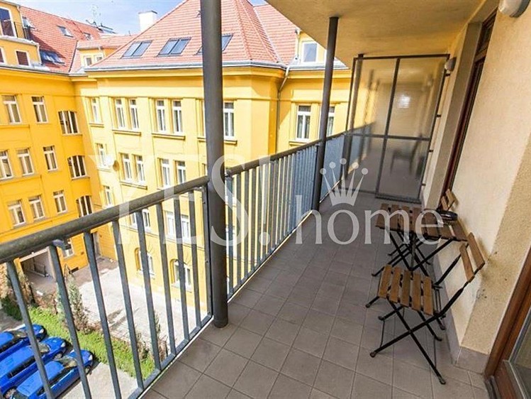 Pronájem bytu 5+1 168 m² - foto 3