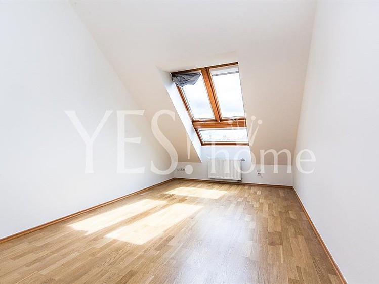 Pronájem bytu 5+1 168 m² - foto 8