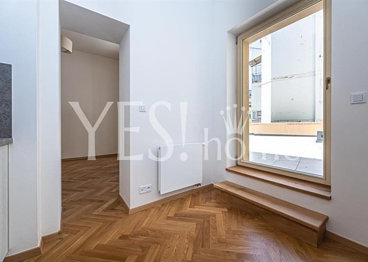 Pronájem bytu 2+kk 125 m² - foto 8