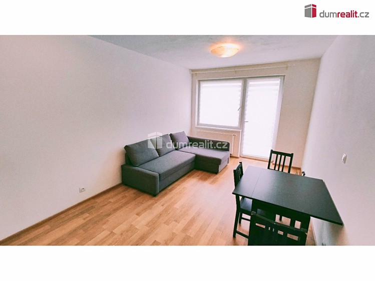 Pronájem bytu 1+kk 37 m² - foto 1