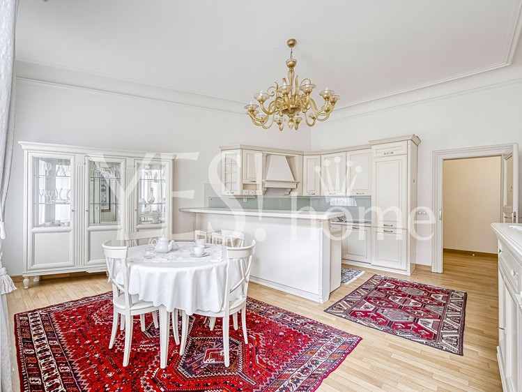 Pronájem bytu 4+kk 122 m² - foto 4