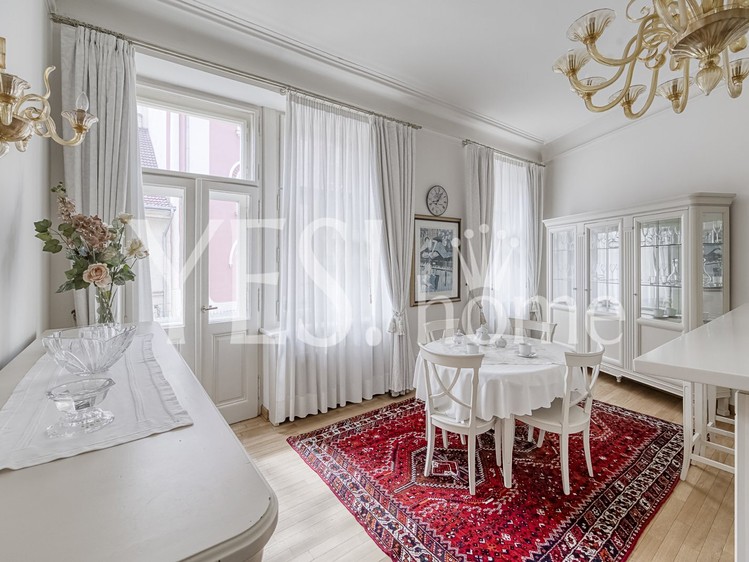Pronájem bytu 4+kk 122 m² - foto 2