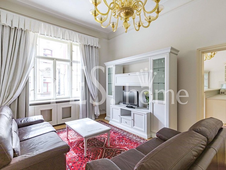 Pronájem bytu 4+kk 122 m² - foto 8