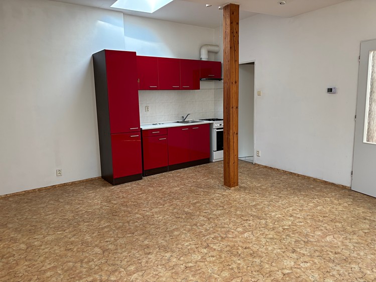 Pronájem bytu 3+kk 75 m² - foto 2