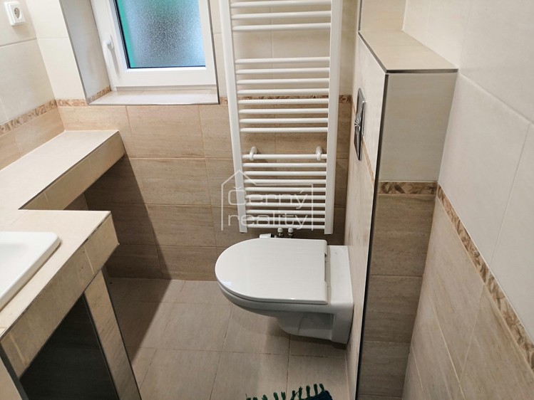 Pronájem bytu 2+kk 46 m² - foto 2