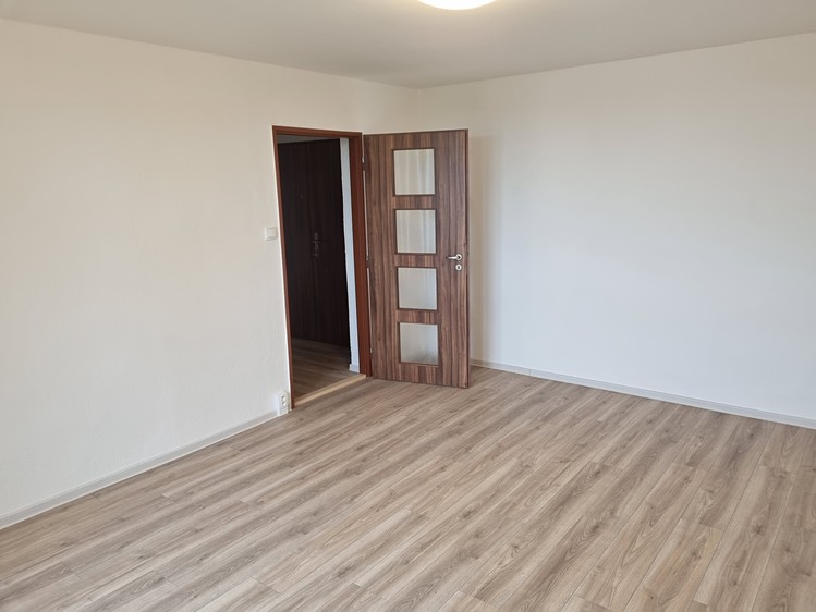 Pronájem bytu 1+1 38 m² - foto 2