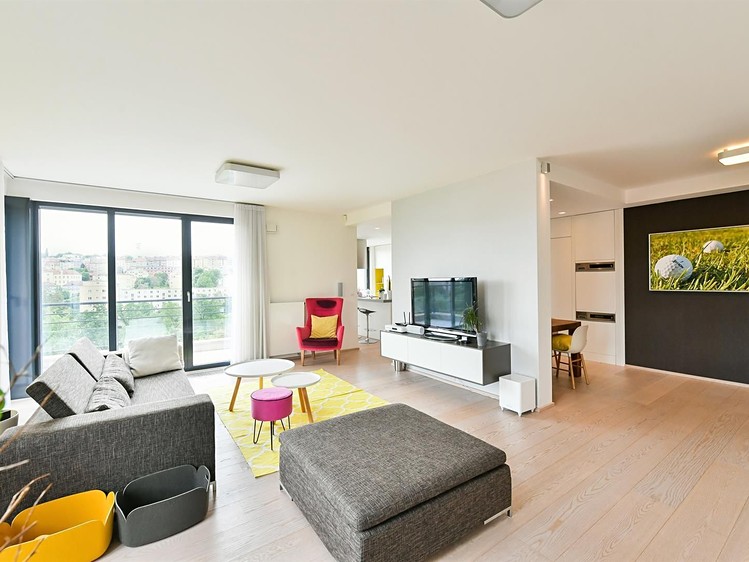 Pronájem bytu 3+kk 113 m² - foto 1